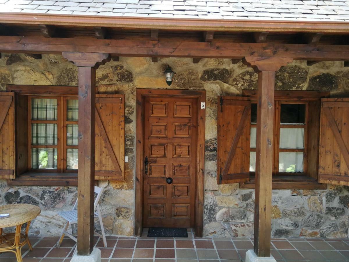 Alojamientos Rurales El Fontano Galende Exterior foto